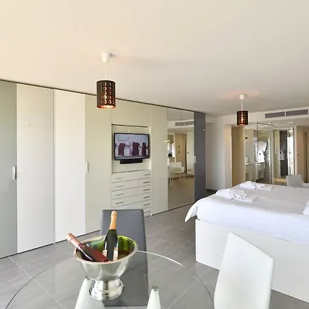 Nautilia 106 - Superieure Luxe Avec Jacuzzi 2 Personnes Apartment *